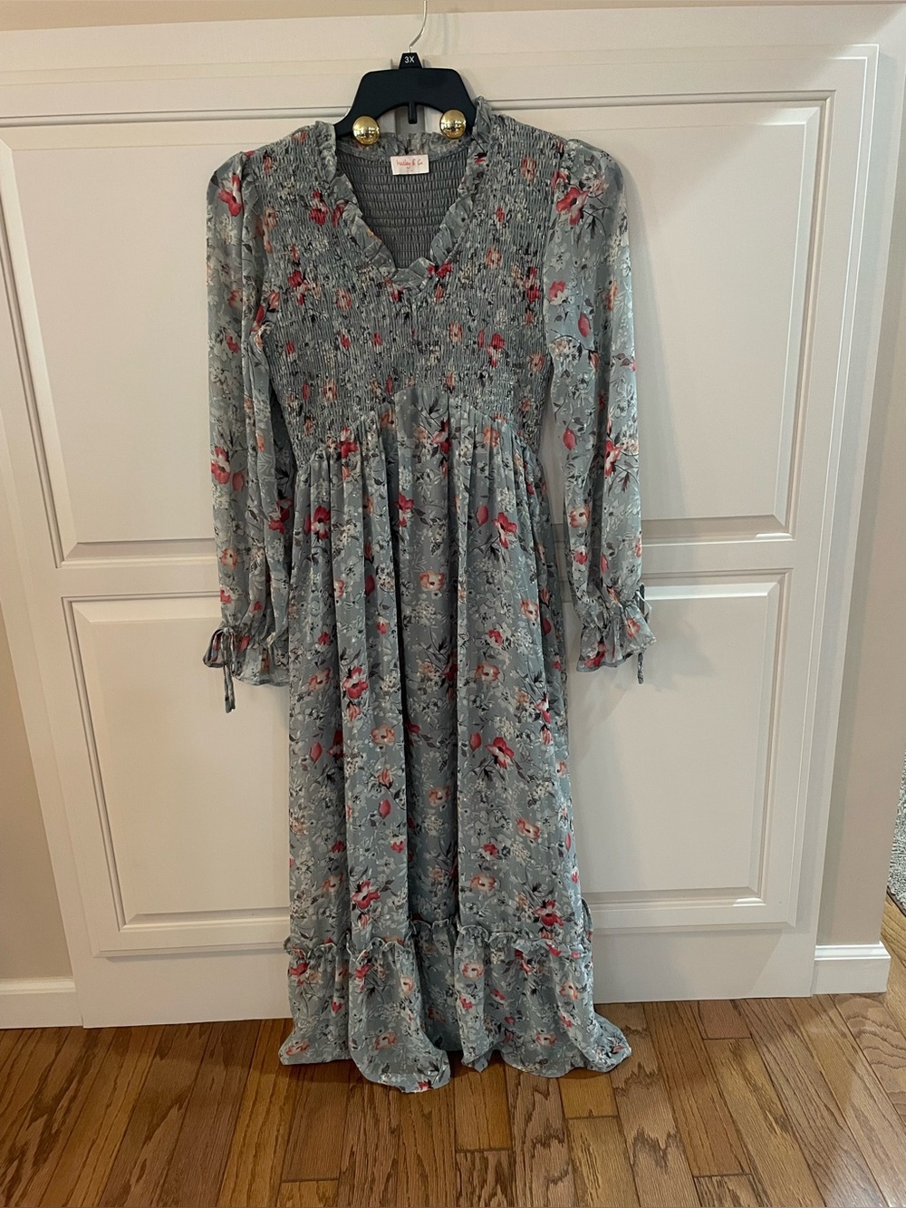 Hailey & Co Floral Smocked Bodice Maxi Dress Sage Green Size S